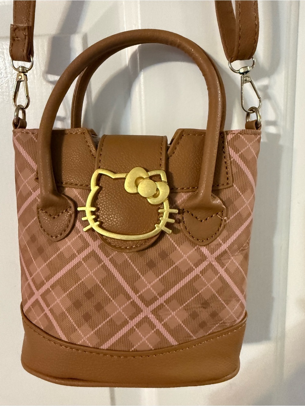 🆕 Nwot Hello Kitty Brown and Pink small Crossbody Tote